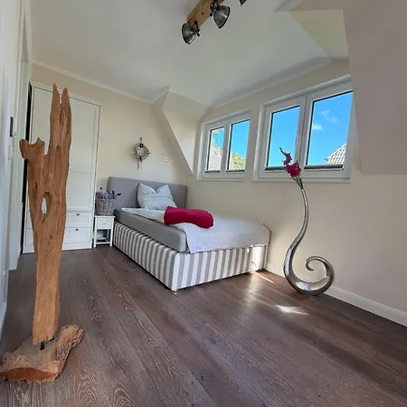 Sealect-hus-1-timmendorfer-strand-hauptstr-4f 펜션 *